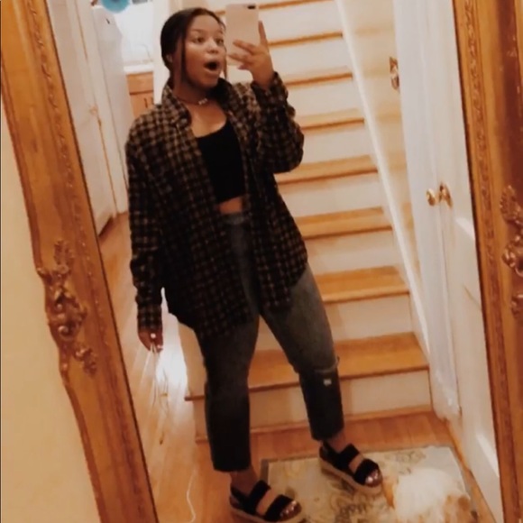 Meet your Posher, Alexandra - Picture 3 of 4